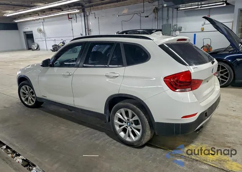 2014 BMW X1 xDrive28I z USA, uszkodzony, nr VIN WBAVL1C56EVY18057